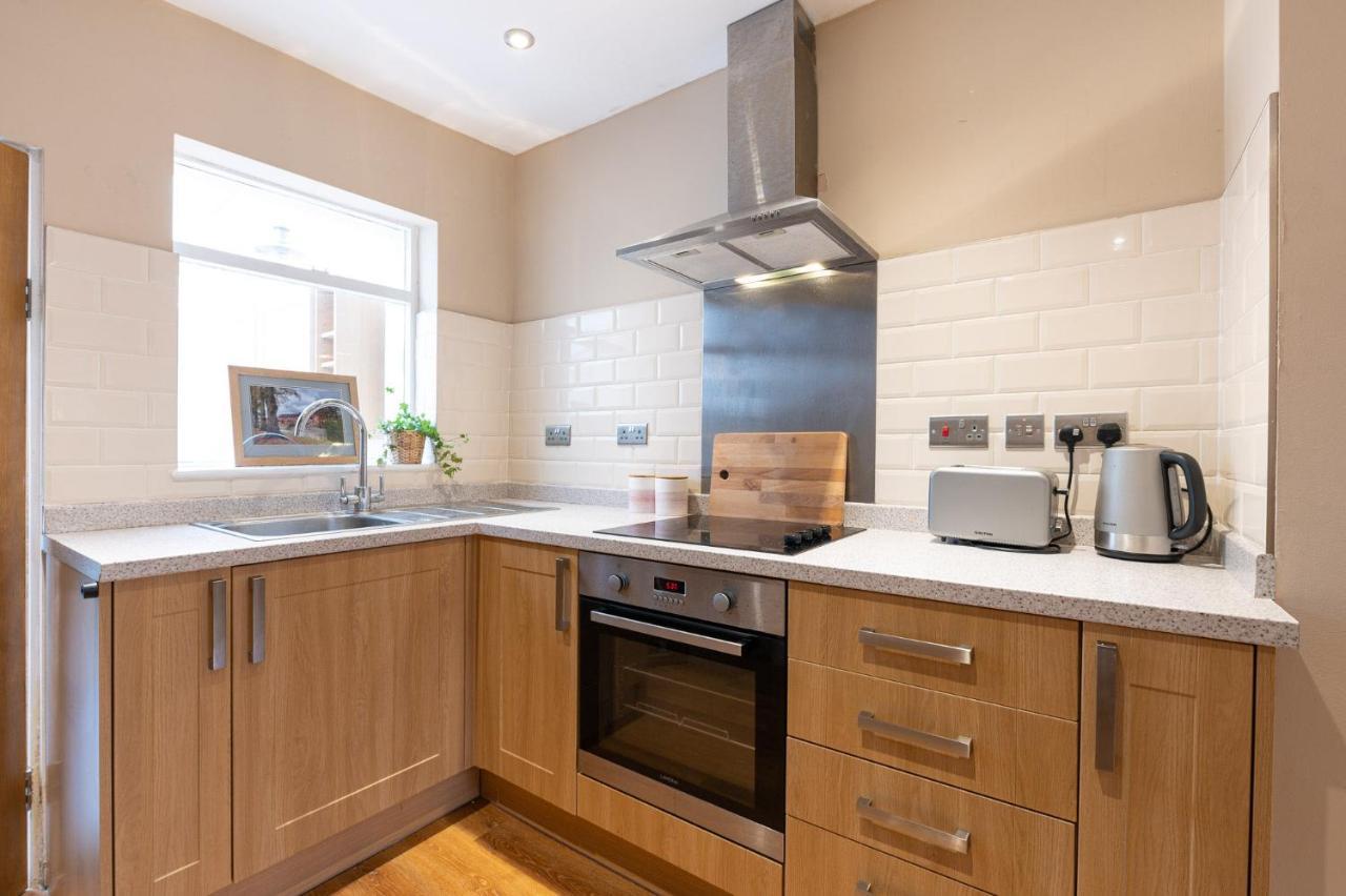 Villa Besford Square, Shrewsbury Town Extérieur photo